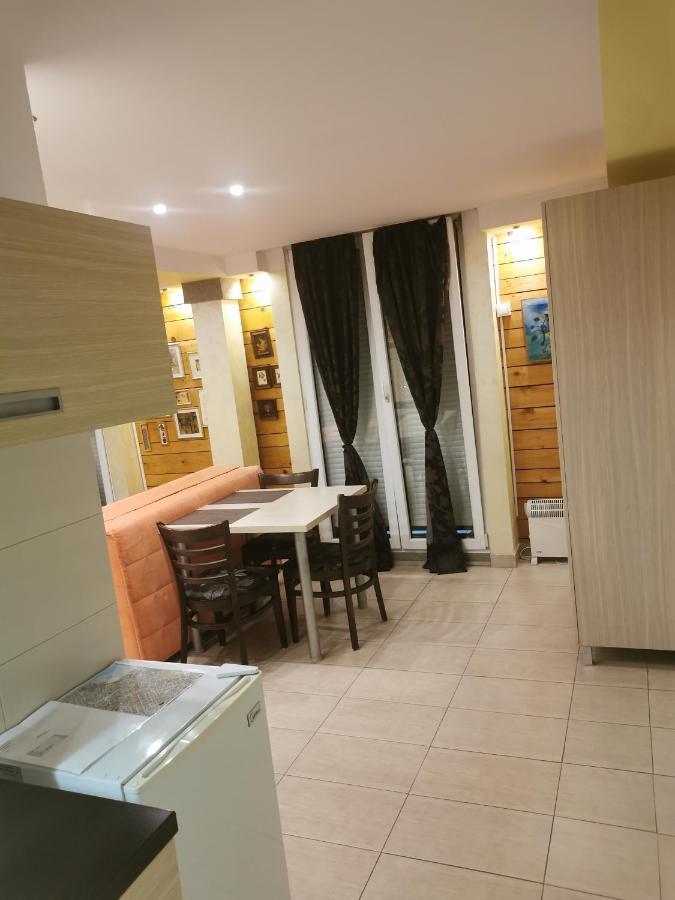 Agape Downtown Lejlighed Beograd Eksteriør billede